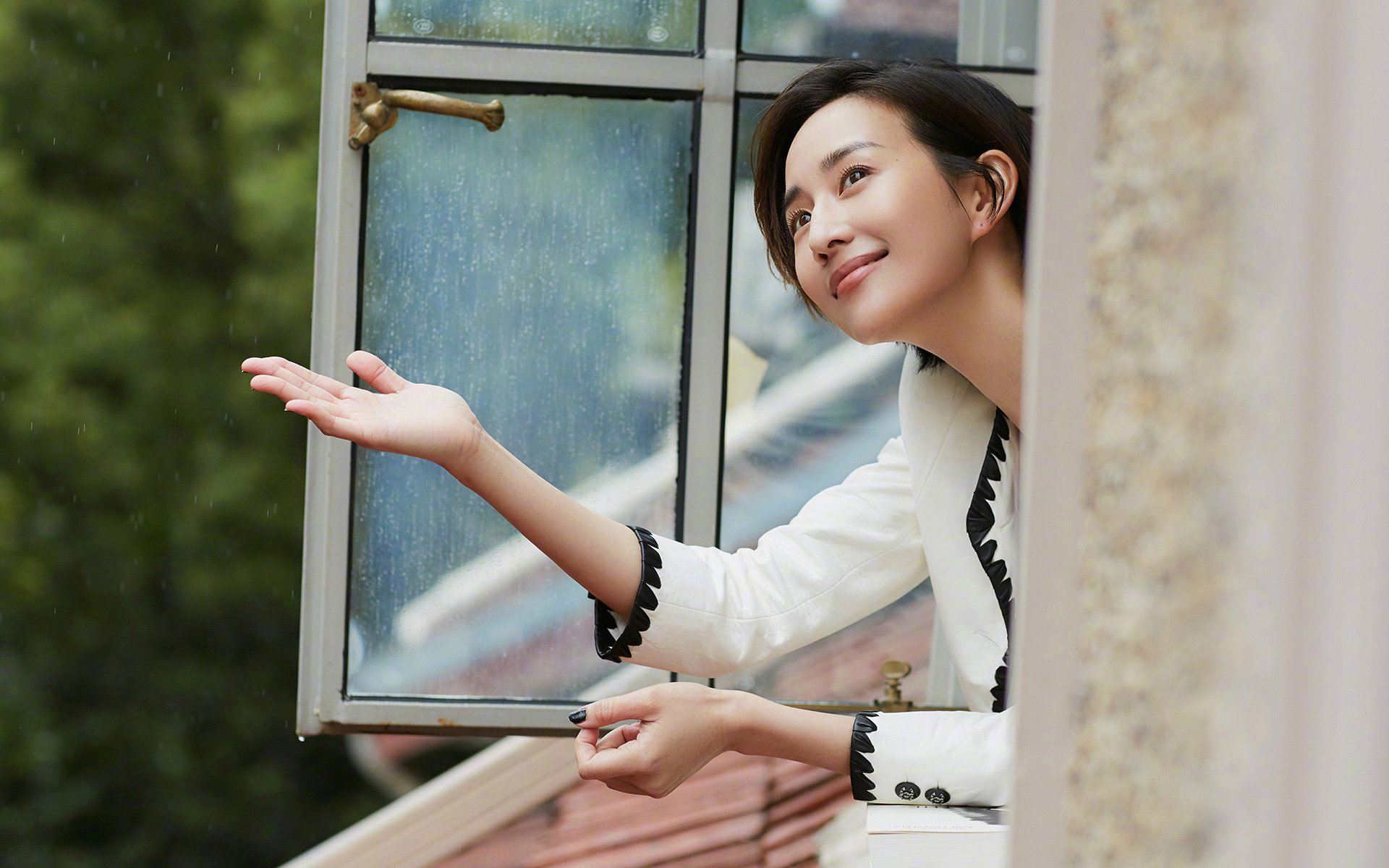 中国篮球教练员团队协作机制优化及沟通技巧研究,篮球队教练职责