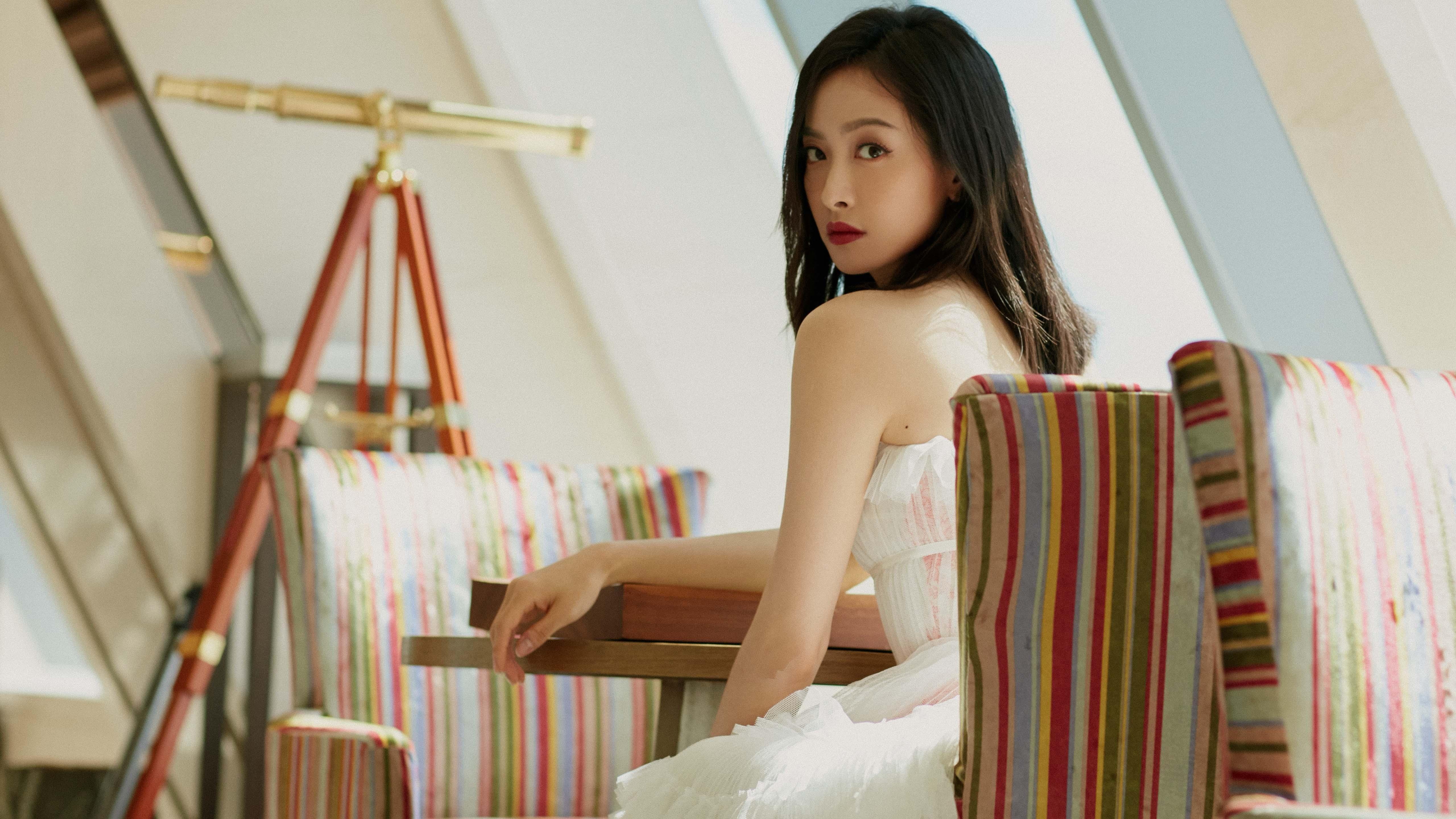 赛事转播技术持续优化多维度视角提升线上观众参与体验,赛事转播的工作流程