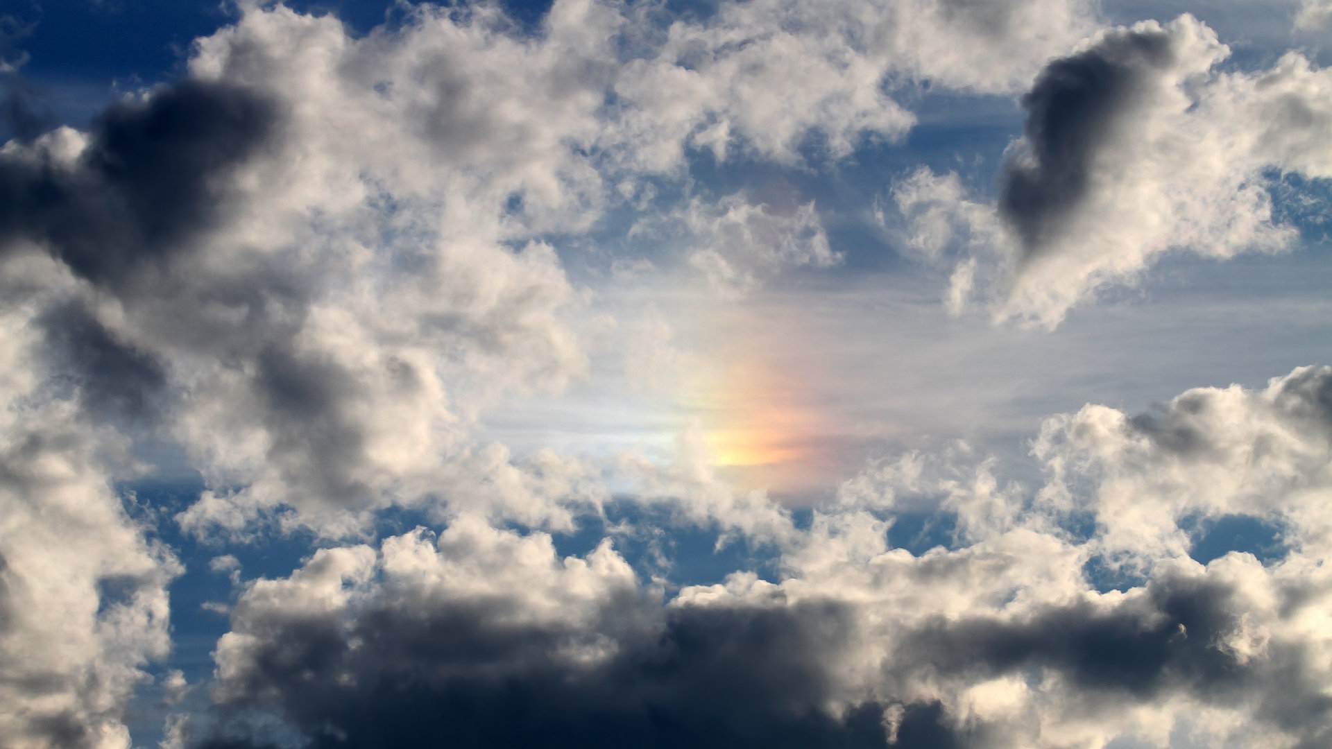 爱游戏体育APP下载-青少年足球暑期集训营报名人数创历史新高，青少年足球培训班收费标准