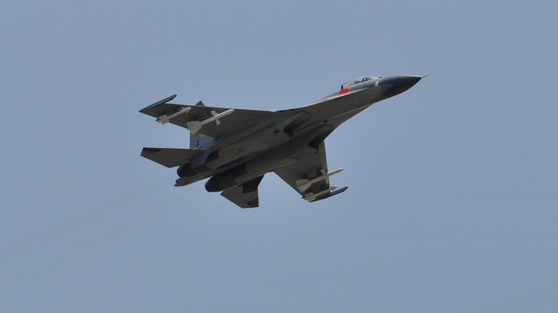 -高校篮球推行多样化训练手段提升训练效果，高校篮球训练理念以及训练方法研究